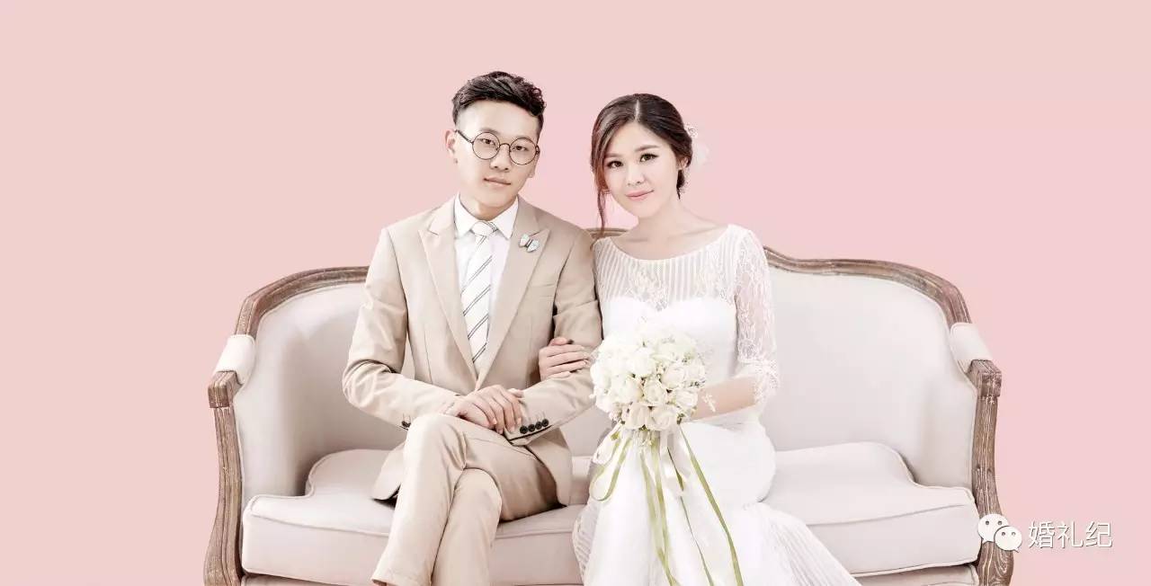 床头婚纱照优缺点,床头婚纱照竖版好看还是横版好看