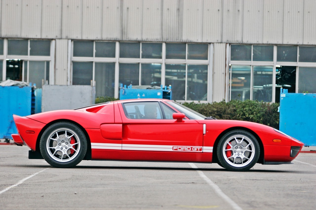 从赛道到街道开车乐趣,福特gtvs保时捷911