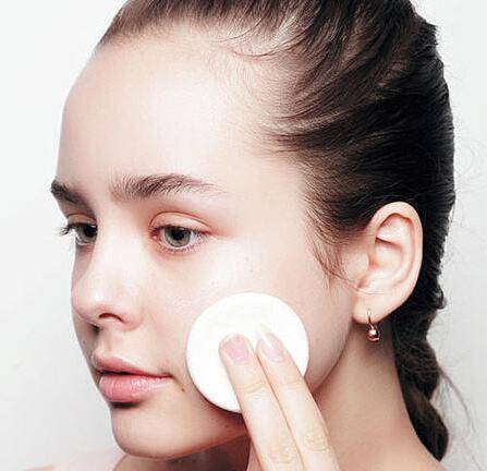 教你如何套路老师，不会被发现的心机裸妆