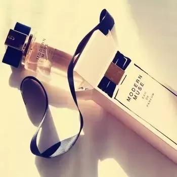 优雅高级职场女士香水推荐,适合职业女性春夏的淡香水