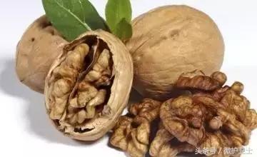 吃核桃能化掉胆结石吗,结肠癌患者可以生吃核桃吗