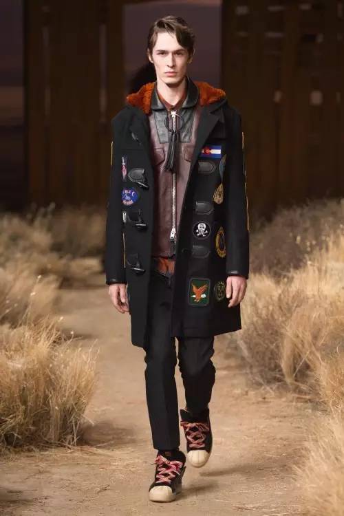 我哭,又跟着阿Sa、吴建豪、Selena 种草了Coach的2017秋冬系列