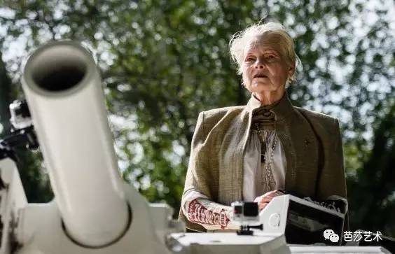 西太后：我是个反叛者，但我绝不是个局外人！