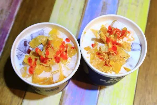 探城｜往奎星楼街一走你就能感受到，成都人从来没有放弃享受生活