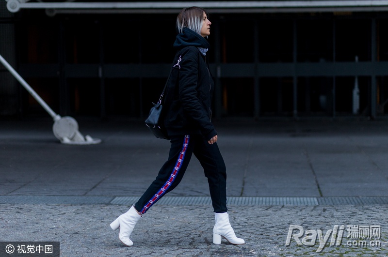 你还在穿小白鞋么,你还在穿所谓的网红鞋吗