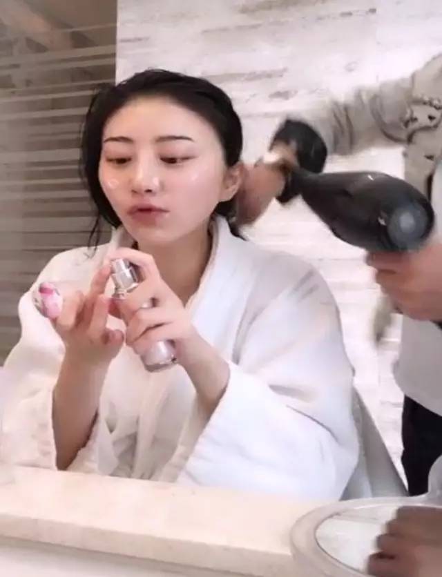 景甜的日常工作,景甜的三个优点