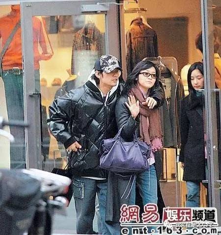 卓伟在娱乐圈是怎样的人,卓伟和娱乐圈是什么关系