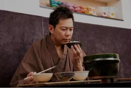 将一个濒临倒闭的百年米店做到年入15亿，他却更怕孩子们