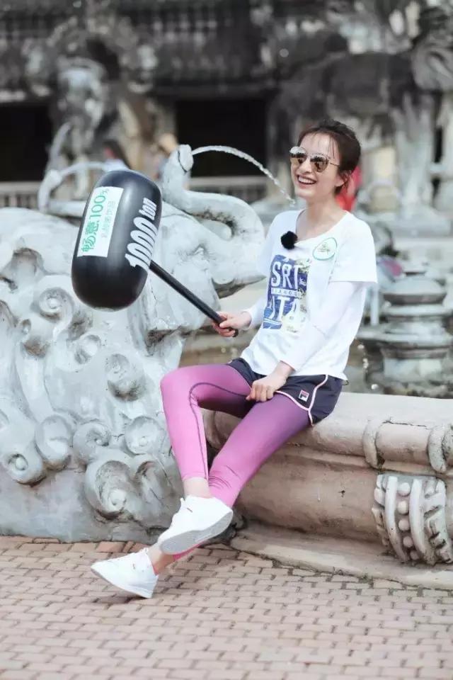 董力说对阿拉蕾一见钟情,阿拉蕾回忆董力当初说的话