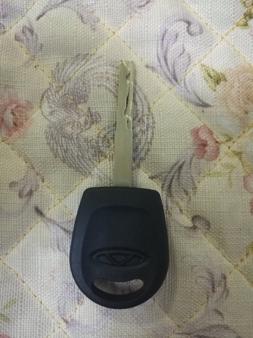 遥控汽车钥匙怎么组装,教你自己动手配汽车遥控钥匙