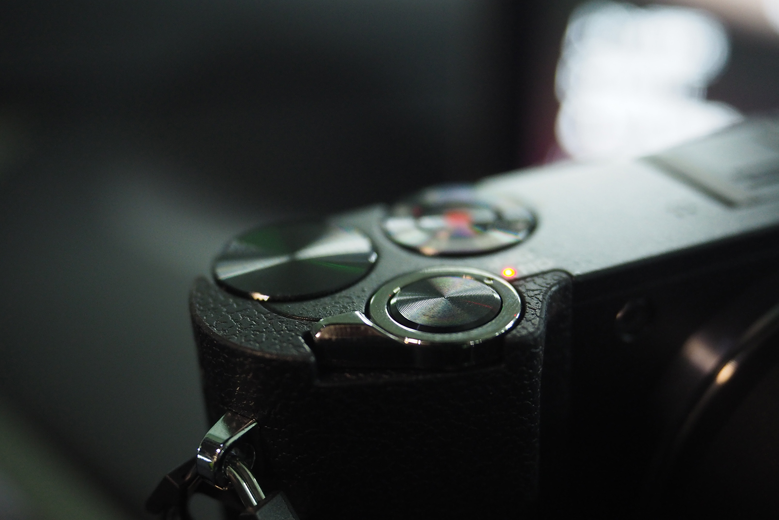 M4/3微单系统中,最适合摄影旅行的三款便携相机