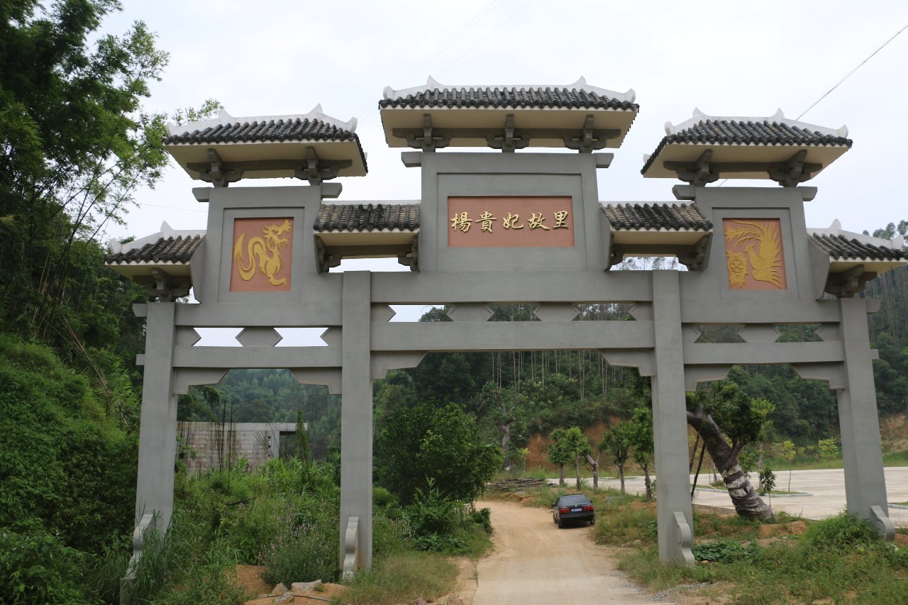 唐明皇杨玉环魂断马嵬坡,杨玉环马嵬坡自尽殷桃版