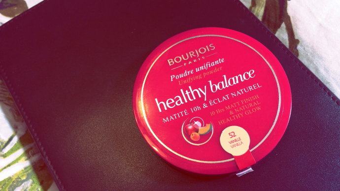 粉饼控油定妆持久平价,粉饼怎么用妆容持久