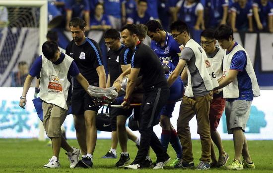 足坛最新恶意犯规,足坛最严重的恶意犯规