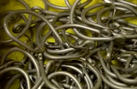 小小鱼钩年产值12个亿，揭秘你不知道的渔具黑幕