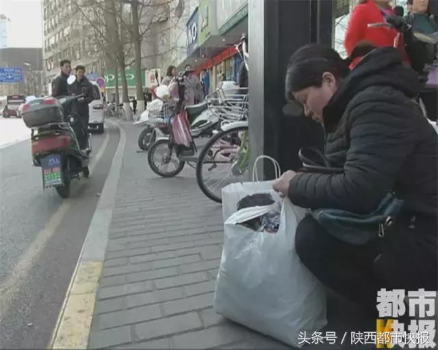 路上惊现满地百元大钞,大街上满地都是百元大钞