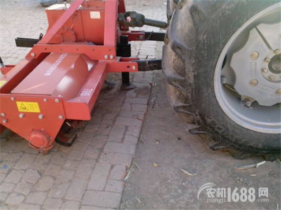 拖拉机中联重科1104,中联重科拖拉机rs1204