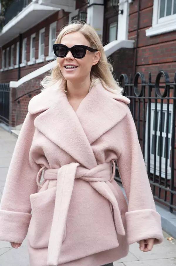 穿衣服一定要会打扮,如何选择自己穿衣服的颜色