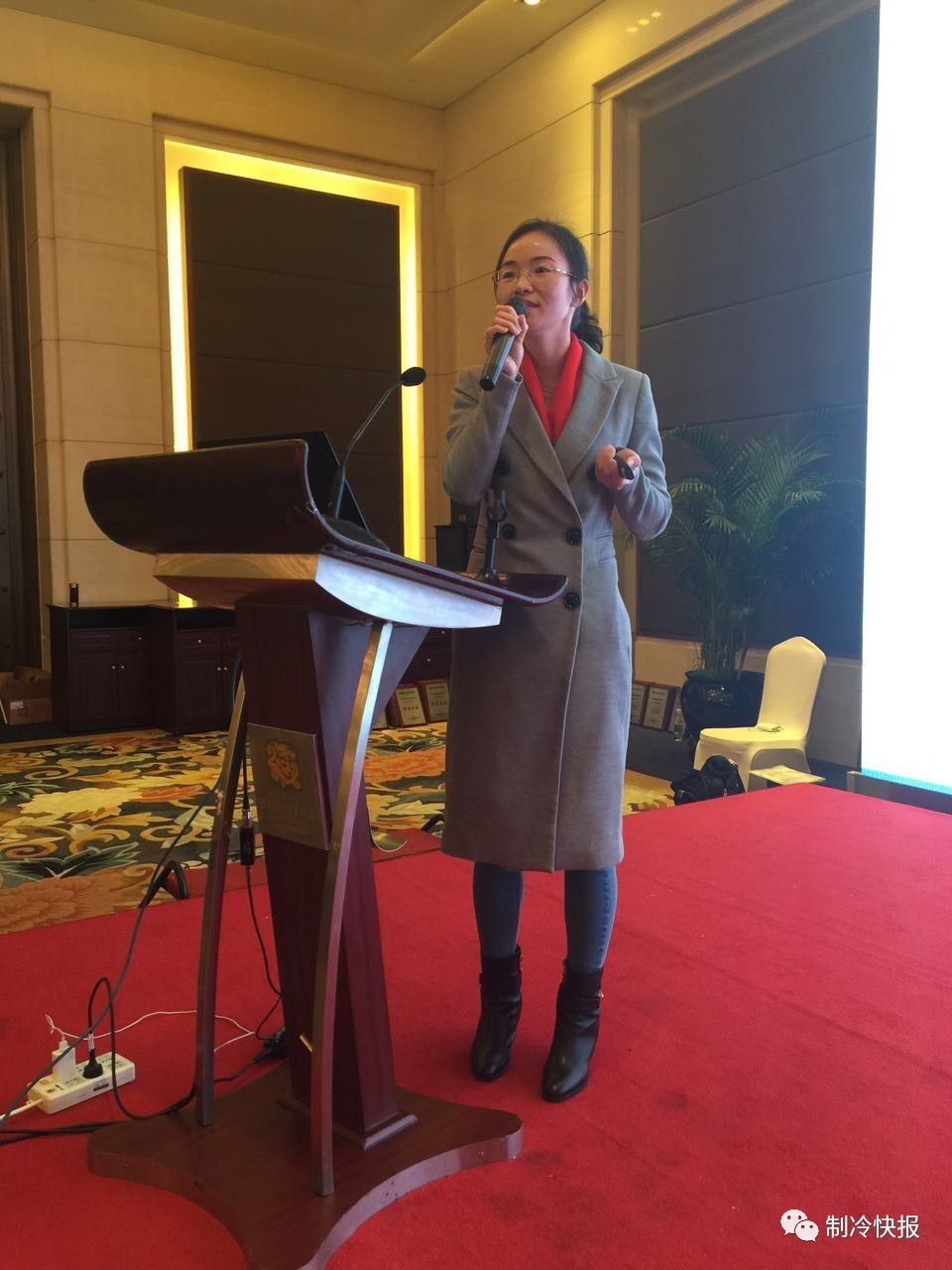 缇ら泟姹囪仛,缇ら泟浜戦泦鍏辫氨鍗庣珷