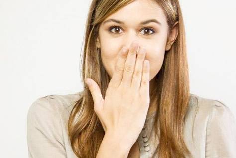 打嗝停不下来最快方法止嗝,一直打嗝好尴尬啊