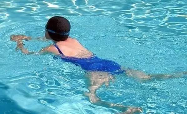 三月不减肥四月徒伤悲,不同泳姿决定不同身材,还不快学学!……