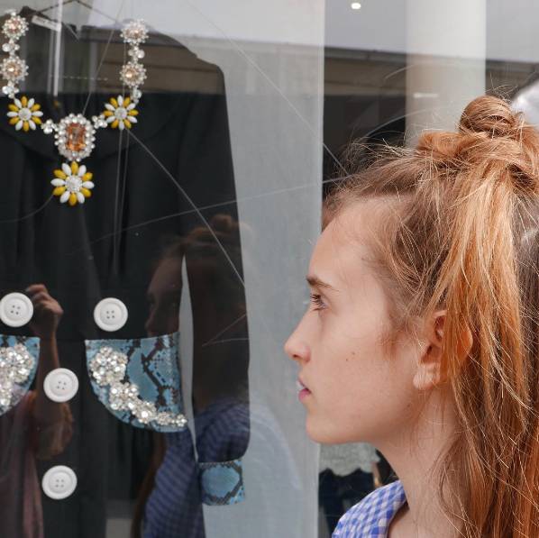 拥有了它，十年间买的其他饰品全部失宠