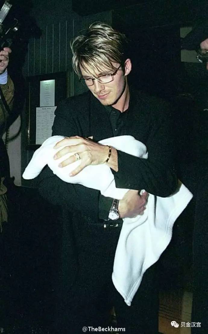 贝克汉姆大儿子布鲁克林足球水平,贝克汉姆大儿子多少岁