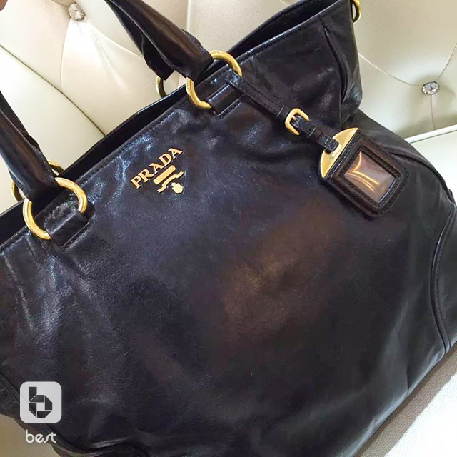 包包淋雨了怎么处理,包包护理的三大技巧