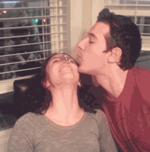 震撼男人圈的指上神器“指尖陀螺”