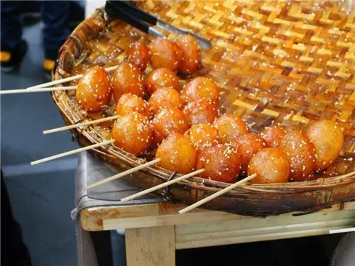 成都宽窄巷子景区特色,成都宽窄巷子有哪些小吃城