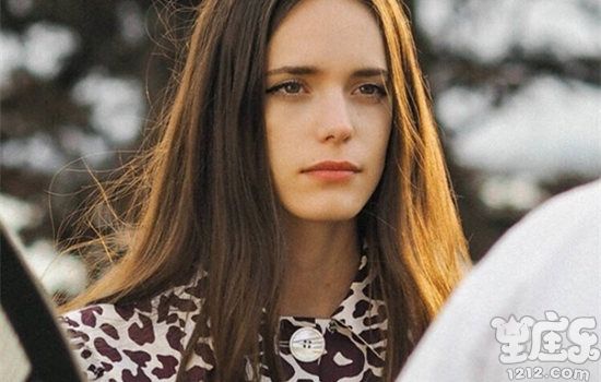 十二星座男生驾驭不了的星座女,12星座男抵抗不了这些举动