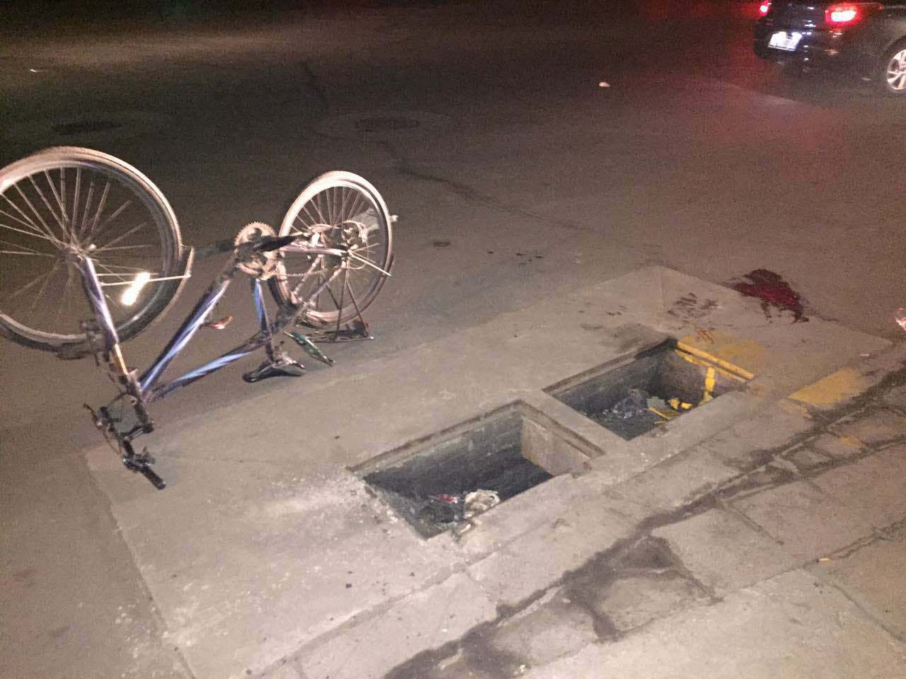 唐山老大哥骑车栽进无盖井，磕掉四颗门牙