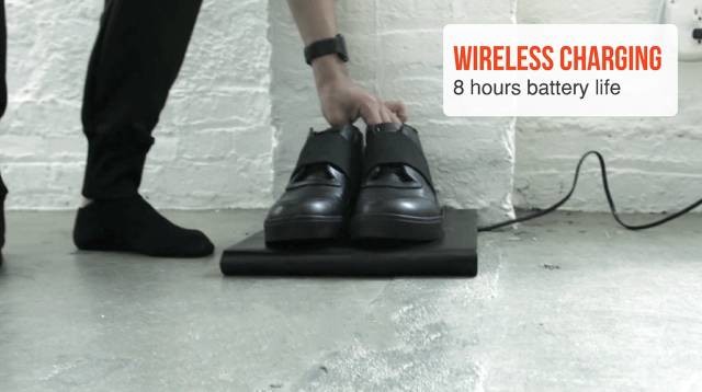 这双鞋竟然可以播gif？