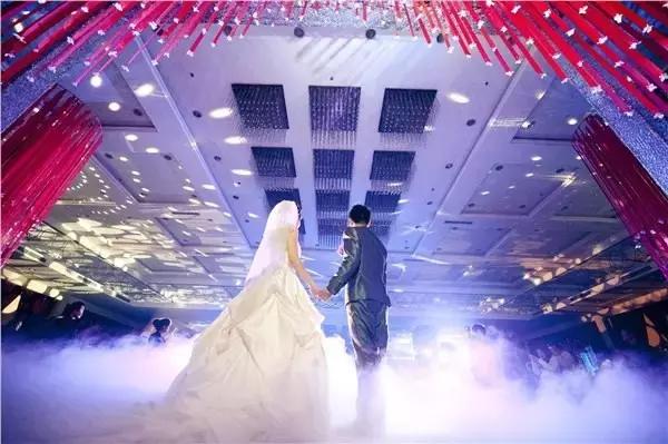 开婚庆公司赚钱吗,现在开婚庆公司怎么样