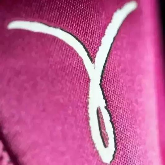 最近很火的黄黑配色的球鞋,公认最好看的配色的球鞋