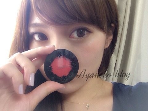 日韩绿茶婊们太犯规，居然用润唇霜做羞涩感发烧妆骗那些小男生