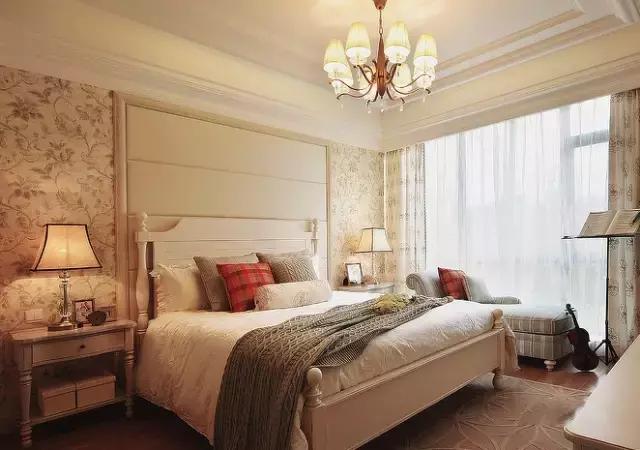 原木风卧室软包背景墙,2米8的软包卧室背景墙效果图