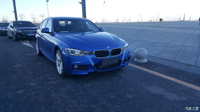 颜值超控碾压奔驰奥迪，超高性价比宁选宝马的330iM