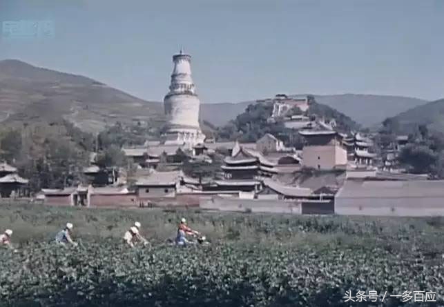 跟着山西太原第一部彩色故事片，穿越回1982年的三晋大地