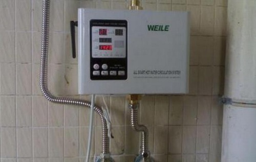 热水器泄压阀一直漏水不停的漏水,太阳能热水器漏水口漏水怎么维修