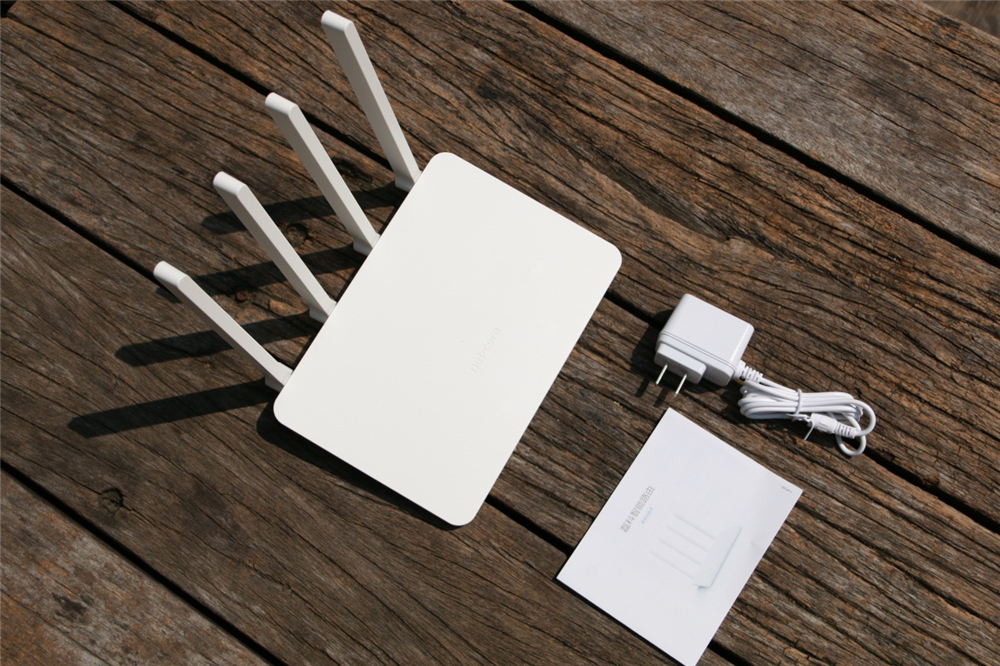 磊科智能路由器N1：全能插件穿墙小能手