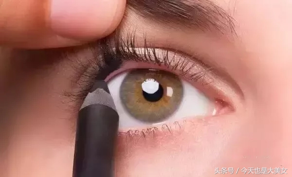 心机大过天，瞒天过海的护照妆