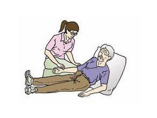 孩子一个小举动，竟让中风的爷爷开口说话