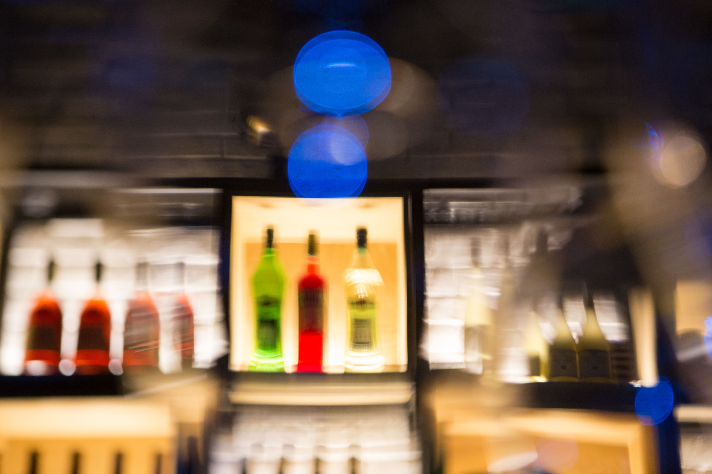 无锡这家酒店,竟然自带酒吧和游戏厅