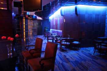 贵阳云岩区酒托女,酒吧里酒托女