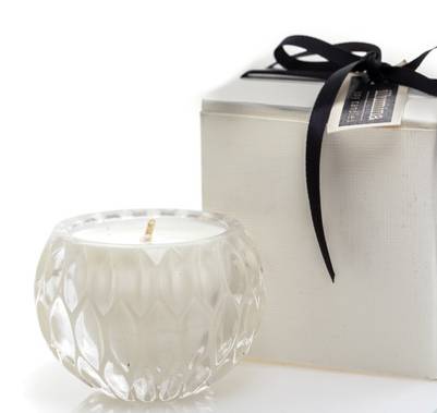 荐宝|男人们,明天如何让你的女王拜服你?