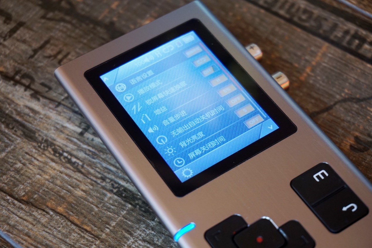 如果说哪个*放播**器更纯粹,那么七彩虹C200应该算是一个