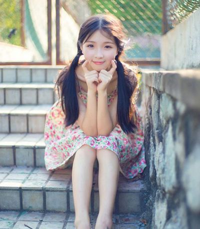 怎样能做一个好看的中分发型,怎么找到适合自己的中分发型