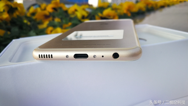 华为p10钻雕蓝后盖原厂,华为p10钻雕蓝陶瓷白哪个好