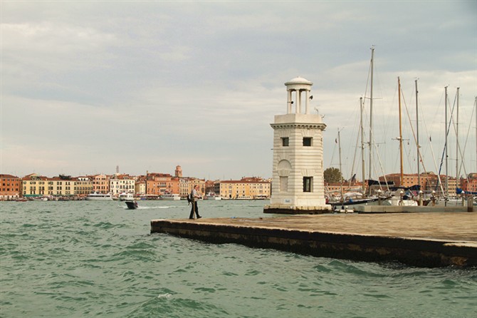 威尼斯景点彩虹岛,威尼斯有哪些美丽的岛屿